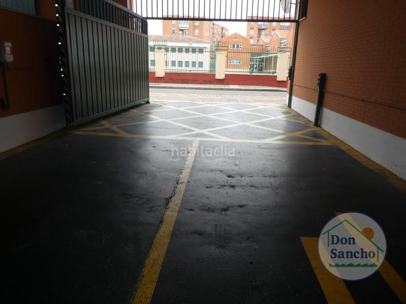 Foto a9449c3c-4445-4aad-8017-90290e9c99fe. Car parking in Delicias Valladolid