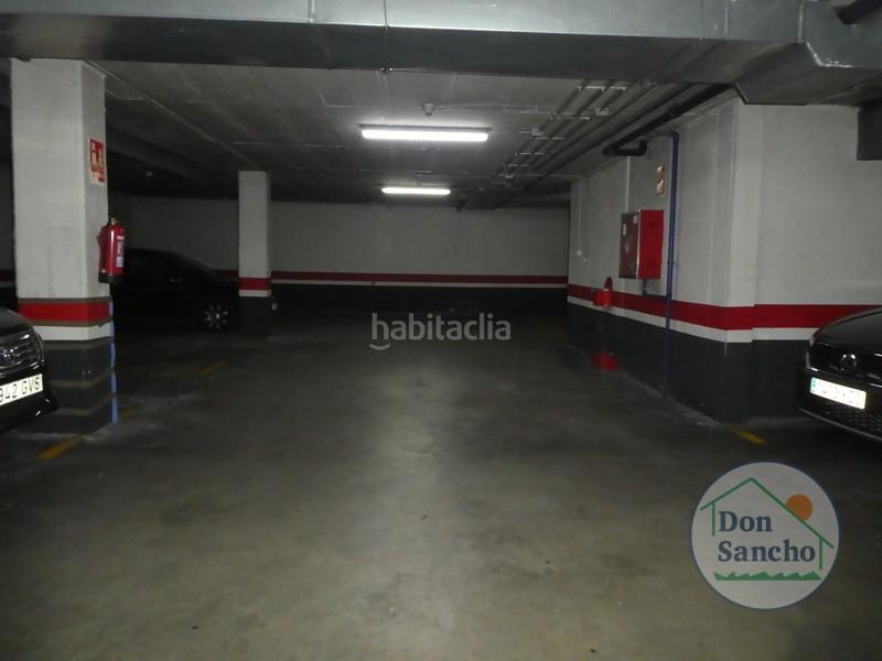 Foto c4ad0dcb-ebc5-4566-a192-fda6c6761a7e. Car parking in Delicias Valladolid