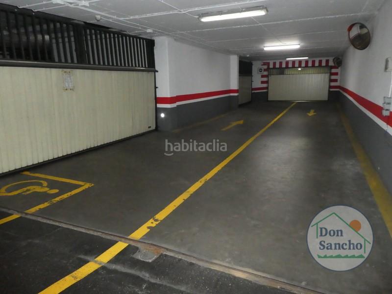 Foto ca5ab41c-8eb5-489c-b245-c4cbd4f71d33. Car parking in Delicias Valladolid