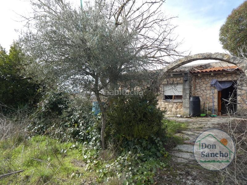 Foto 058bb703-b823-4ef2-bbfb-cf4ad2db0f2e. Casa amb aparcament a Olivares de Duero