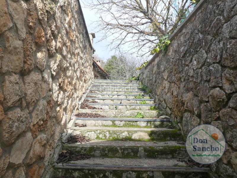 Foto 0a7b9a6b-5df4-4dd7-995f-b81b30533a7c. Casa amb aparcament a Olivares de Duero