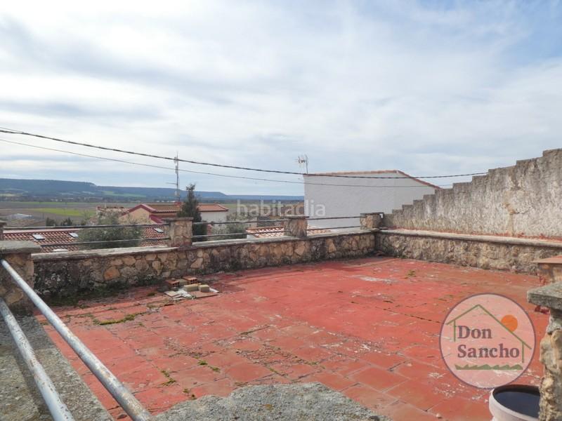 Foto 30ef6eda-c72f-42c9-9897-28fe2bf35faf. Casa amb aparcament a Olivares de Duero