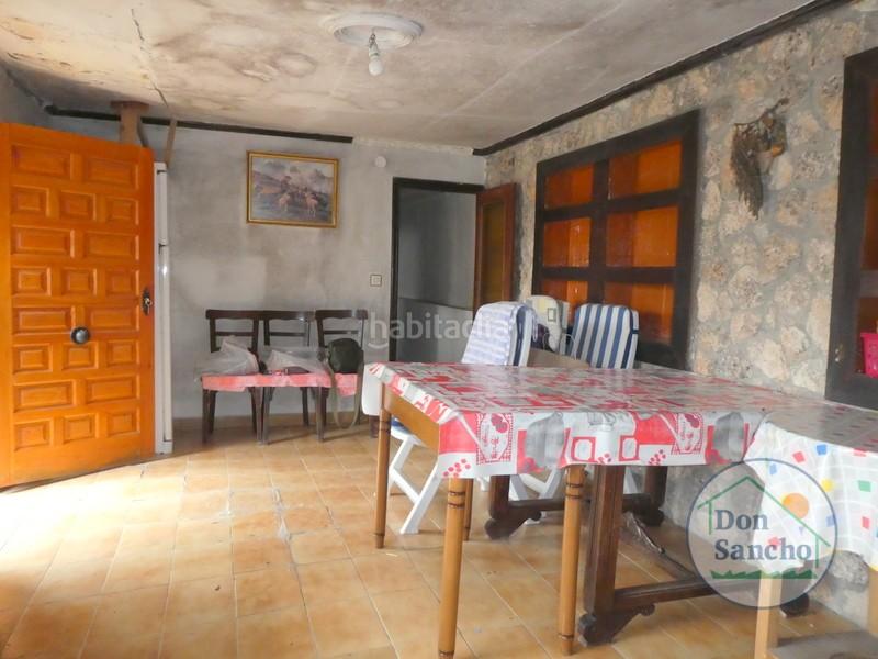 Foto 850be16c-245b-4de0-abae-62f5b3cb01a7. Casa amb aparcament a Olivares de Duero