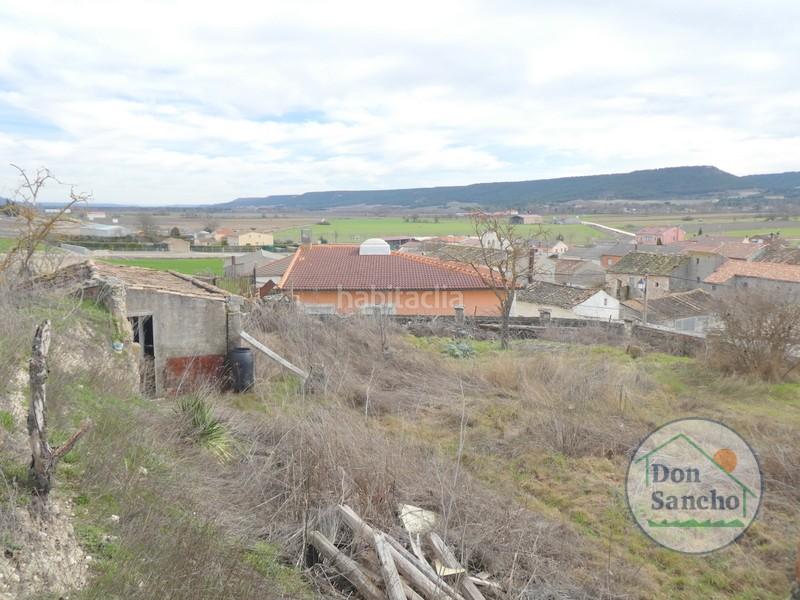 Foto 8ed6eb3d-66f6-4088-bce3-f75b287ea0c6. Casa amb aparcament a Olivares de Duero