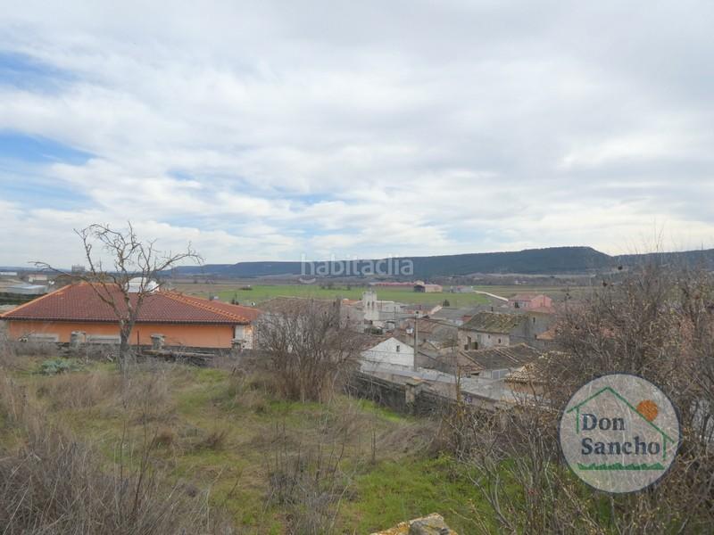 Foto c2c2727c-2edd-4030-b495-896775c519c2. Casa amb aparcament a Olivares de Duero