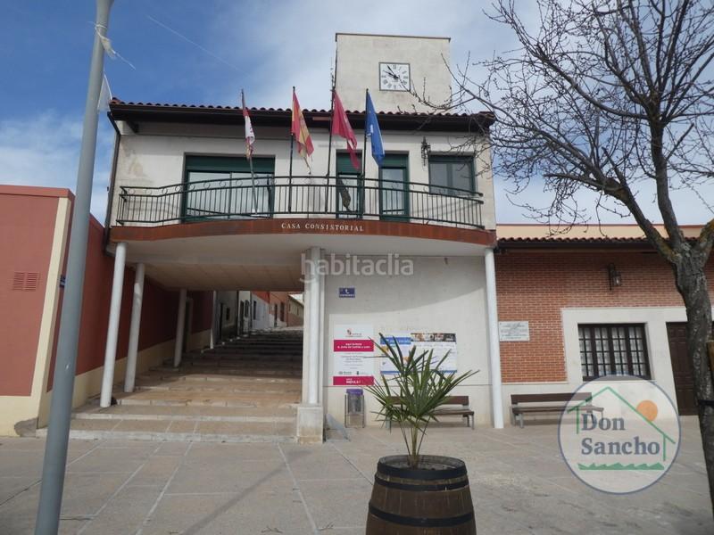Foto dfae6036-40ac-448f-a1cc-4010afcd4b9b. Casa amb aparcament a Olivares de Duero