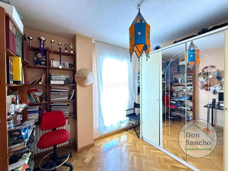 Foto 44d055a2-27e4-4d57-b8bc-256757359324. Casa adossada amb calefacció aparcament a Parque Alameda - Paula López Valladolid