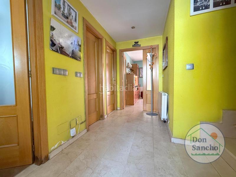 Foto 52fdbb9b-4586-40fd-9cf1-dfe576d027b9. Casa adossada amb calefacció aparcament a Parque Alameda - Paula López Valladolid