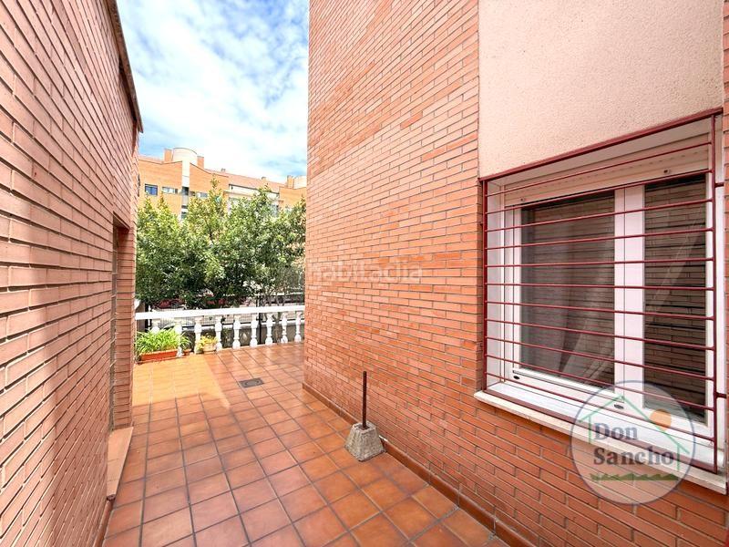 Foto 9f8fb957-272c-48df-994c-5fcdbaf7f37f. Casa adossada amb calefacció aparcament a Parque Alameda - Paula López Valladolid