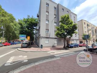 Pis en Delicias. Piso en venta junto al parque de la paz de las delicias, vallado