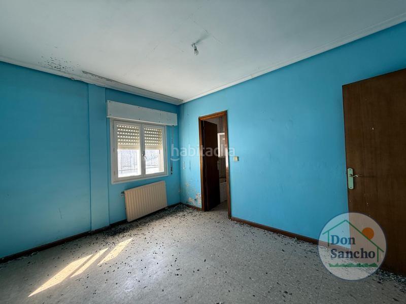Foto f2cc790e-7236-42d5-a24d-a195e8f4375a. Pis a Íscar