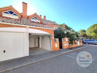 Casa adossada a Pedraja de Portillo (La). En el corazón de aldeamayor de san martín, en la prestigiosa zon