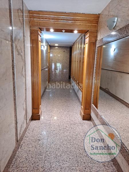Foto d7a0a160-53ca-47ea-9321-7bb3543c9ea7. Alquiler estudio alquiler de habitacion en calle cervantes 7perfil inquilino estudiantes piso totalmente reformado, cuatro habitaciones, salón, d en Valladolid