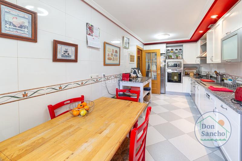 Foto 1495c29b-c303-4108-9ef4-24b1a25c6d67. Casa a schiera con riscaldamento parcheggio piscina in Valladolid