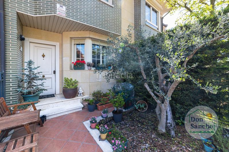 Foto 288b3193-87b0-4bd4-a4d6-5f277b7db296. Casa a schiera con riscaldamento parcheggio piscina in Valladolid