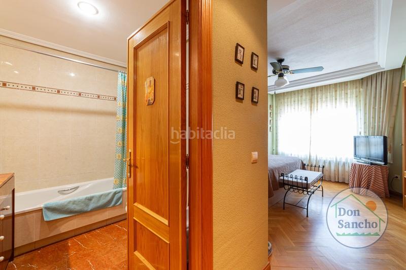 Foto 4f47e357-ba9e-40c0-a2e3-73594105b30c. Casa a schiera con riscaldamento parcheggio piscina in Valladolid