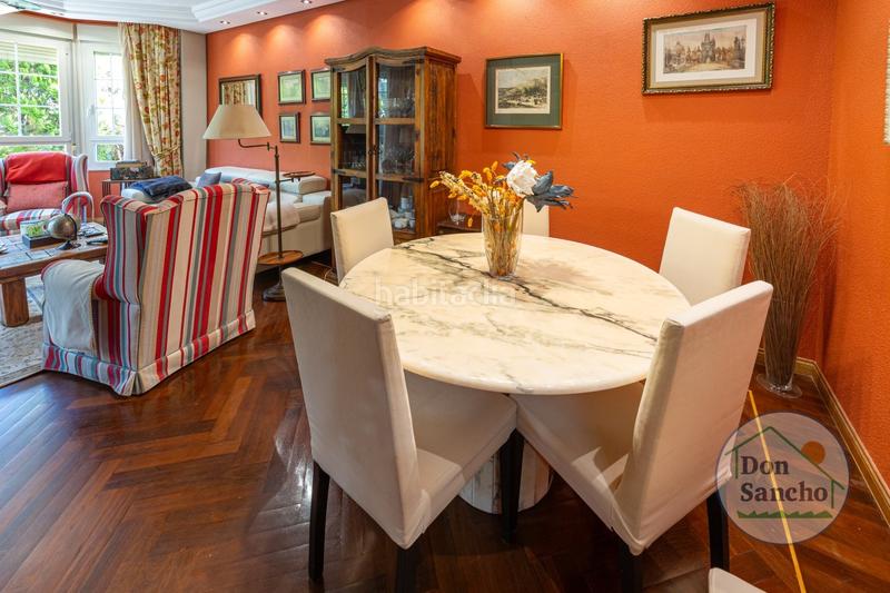 Foto 5ccdcf40-5bd8-4264-b786-ca0e721e054e. Casa a schiera con riscaldamento parcheggio piscina in Valladolid