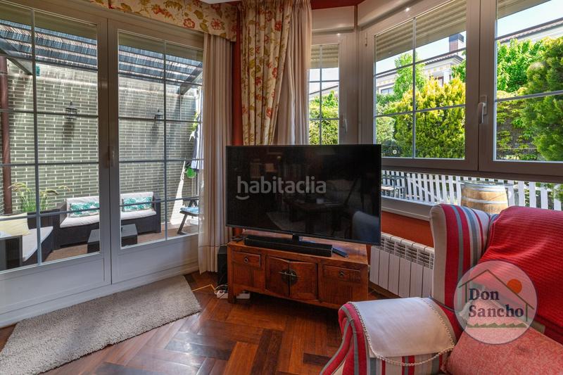 Foto 62b5c7be-66c9-43e3-9a0a-75fb8f00b697. Casa a schiera con riscaldamento parcheggio piscina in Valladolid