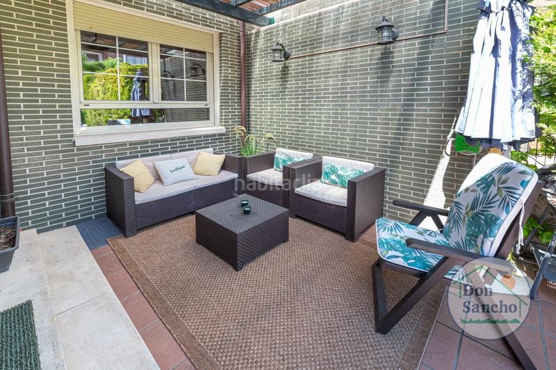 Foto 6c5c06ba-13d3-4814-81ea-1cf2c81c94fd. Casa a schiera con riscaldamento parcheggio piscina in Valladolid