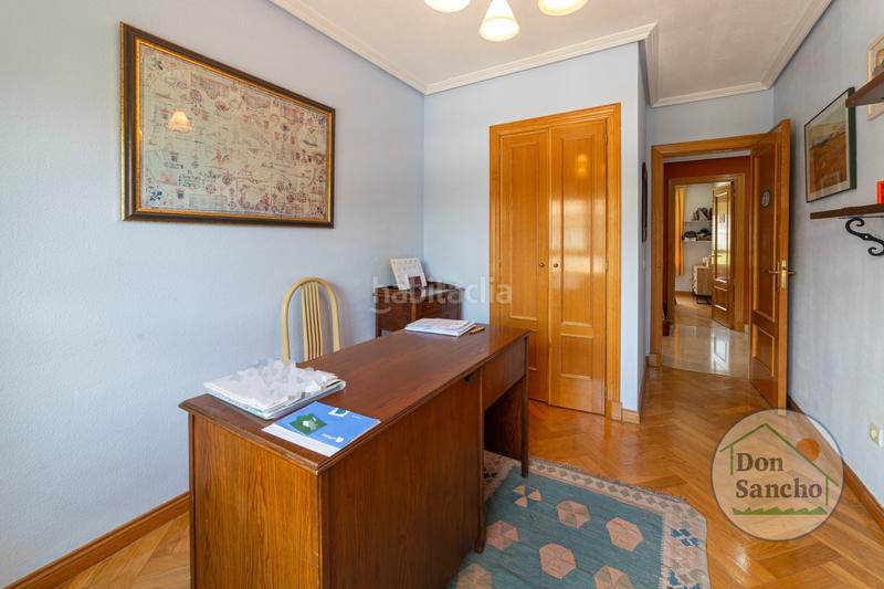 Foto 7a71209a-ee4d-4c6e-aff7-ecf375dd7392. Casa a schiera con riscaldamento parcheggio piscina in Valladolid