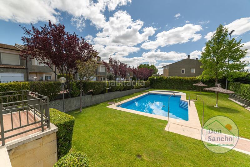 Foto a5afb6bf-9c92-4b97-810f-1dafb2942b45. Casa a schiera con riscaldamento parcheggio piscina in Valladolid