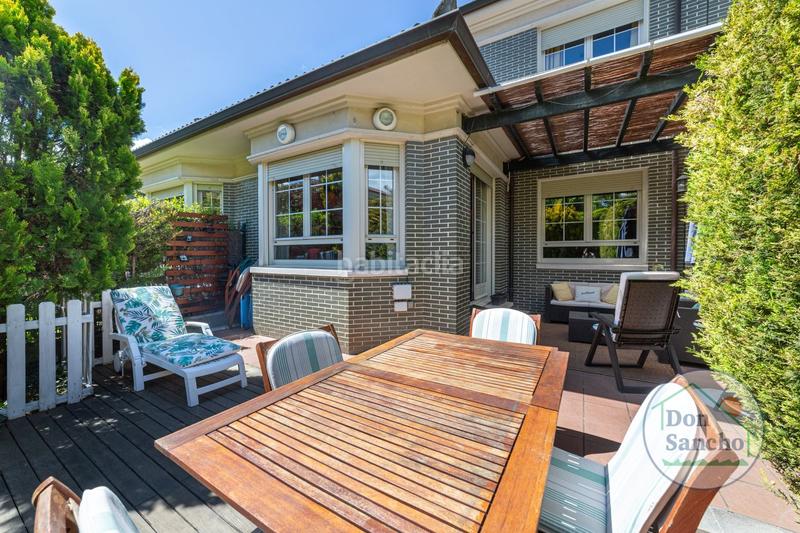 Foto a7bea6ca-4da4-491f-934e-3fd4c4274ca1. Casa a schiera con riscaldamento parcheggio piscina in Valladolid