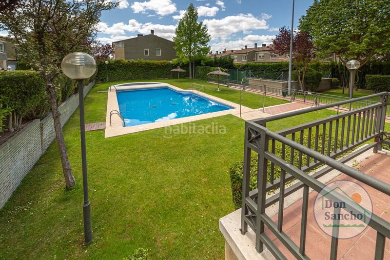 Foto b560ce1d-10c4-445f-b75f-3f36a320eb0f. Casa a schiera con riscaldamento parcheggio piscina in Valladolid