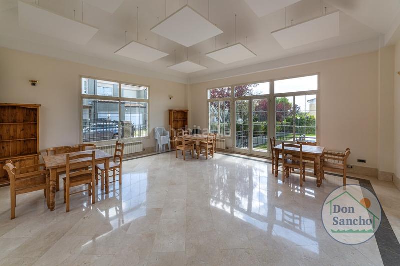 Foto b6876b35-b70a-499a-9f9c-d13c32a31bf4. Casa a schiera con riscaldamento parcheggio piscina in Valladolid