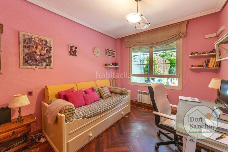 Foto c7b18281-701b-4bff-b689-5a02ac12acdd. Casa a schiera con riscaldamento parcheggio piscina in Valladolid