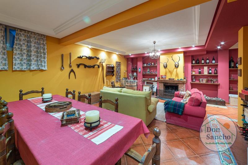 Foto cc9b236b-d660-466c-85b5-766a96ac1a45. Casa a schiera con riscaldamento parcheggio piscina in Valladolid