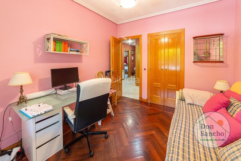 Foto ccd94804-1431-4ff1-9864-efac0652bb66. Casa a schiera con riscaldamento parcheggio piscina in Valladolid