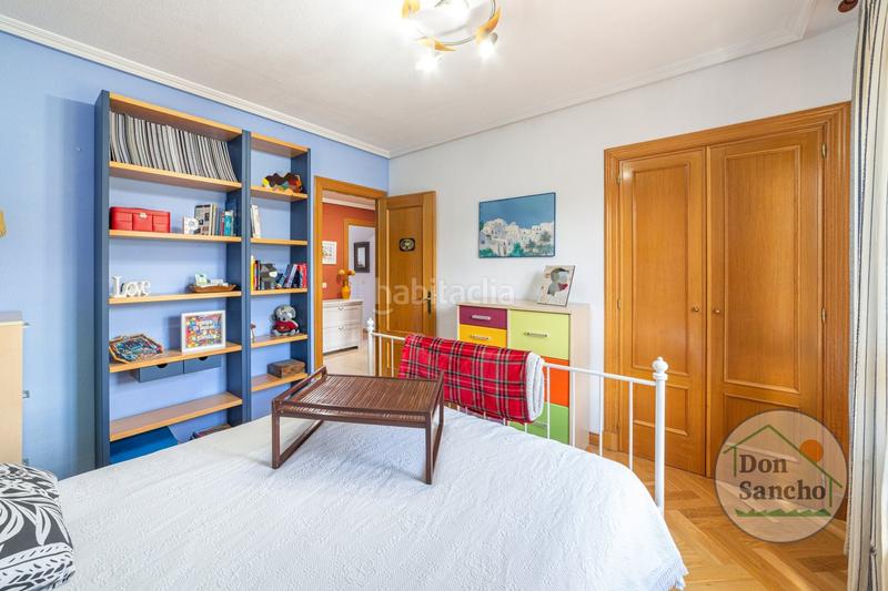 Foto f6c0e879-d56e-4c03-b4fe-9d7e47ed81d8. Casa a schiera con riscaldamento parcheggio piscina in Valladolid