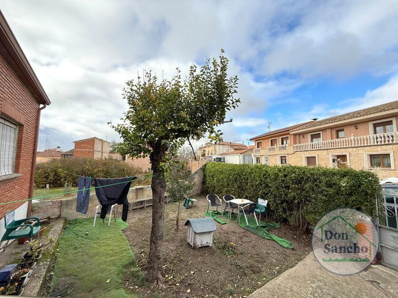 Foto c9fae110-3920-4c5a-a73f-be528a584a50. Casa a Piña de Esgueva