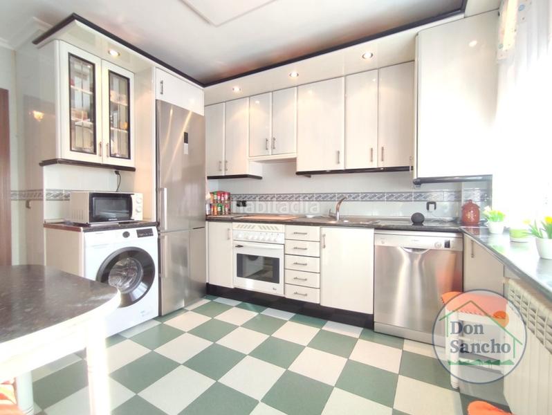 Foto 970bd9ea-164d-411e-996d-7484e575da7f. Pis amb calefacció aparcament a Delicias Valladolid