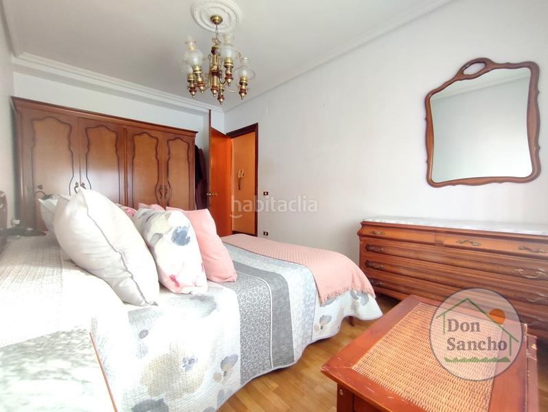 Foto ae9c6c70-a735-4ae8-a4aa-c7a7385206e4. Pis amb calefacció aparcament a Delicias Valladolid