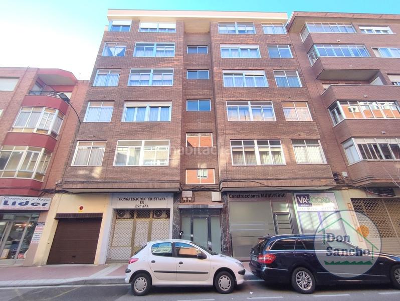 Foto b0d986b2-8cfc-4ccf-9cd6-413136df2cf9. Pis amb calefacció aparcament a Delicias Valladolid