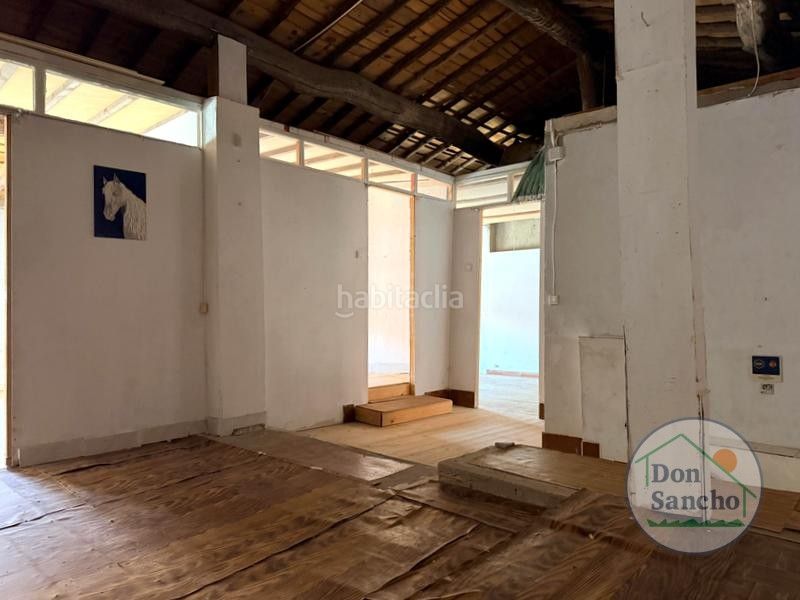 Foto 3c4bdf88-ce9f-43bb-96cb-64e05a844208. Casa a Castronuño