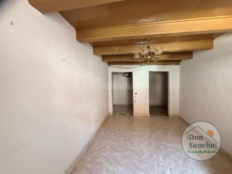 Foto d5e9c256-0ddd-4a45-8c36-6910254a5bd6. Casa a Castronuño
