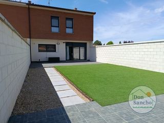Semi detached house in Matapozuelos. No cobramos honorarios al comprador!atención, amantes de la excl