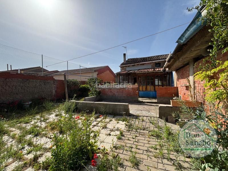 Foto 77e5bab3-26f9-459d-82a2-826496ba04b8. Casa a Rueda