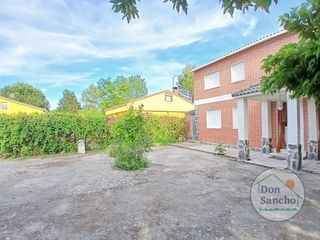 Chalet in Traspinedo. No cobramos honorarios al comprador!chalet independiente en tras