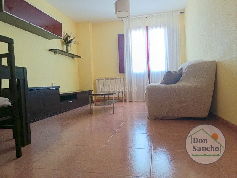 Foto df899fe7-24f3-4566-a728-f5b8c29635e3. Pis amb calefacció aparcament a Cigales