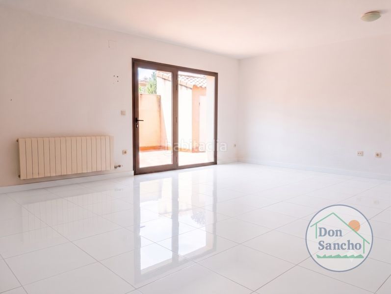 Foto a33757f3-a899-496b-991a-de9b6374b550. Casa adossada amb calefacció aparcament a Mucientes
