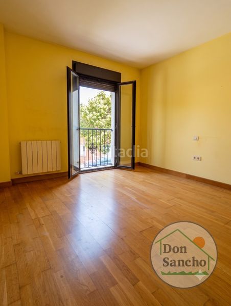 Foto c941b359-fde9-4d76-afc3-a328ebd2a32a. Casa adossada amb calefacció aparcament a Mucientes