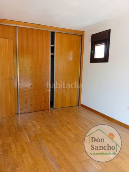 Foto ff92214b-564f-4e58-ba94-a967e6595611. Casa adossada amb calefacció aparcament a Mucientes