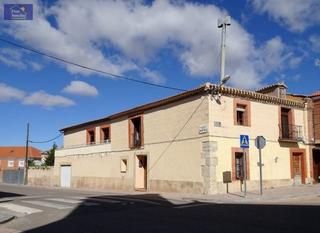 Casa a Valoria la Buena. Vendemos estupenda casa de pueblo en la mejor zona de valoría la