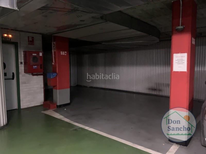 Foto 9d608318-daeb-4070-afd9-d33e43636921. Posto auto in Delicias Valladolid