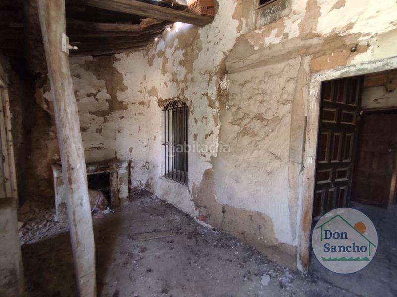 Foto 0c2a0c56-12e6-4444-9d0e-ab1cae818ea6. Casa adossada a Pozaldez