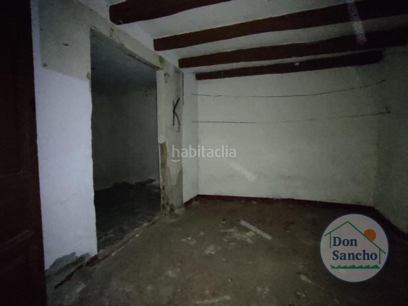 Foto 52e40a80-d410-4e92-87f5-7f8b446677f5. Casa adossada a Pozaldez