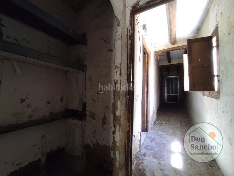 Foto 538c17e3-0cbc-4873-841a-d888a84e6a0c. Casa adossada a Pozaldez